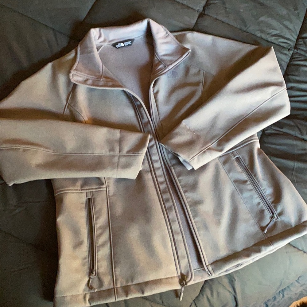 **BNWOT** Authentic The North Face Woman’s Jacket